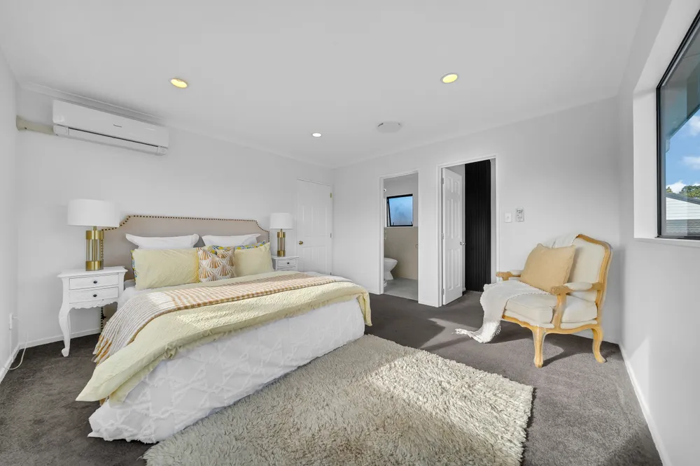 Photos of 2/12 Solana Court