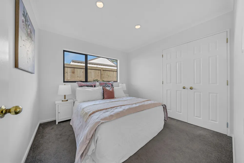 Photos of 2/12 Solana Court
