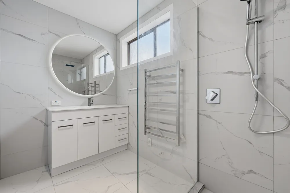 Photos of 9 Claresholm Place