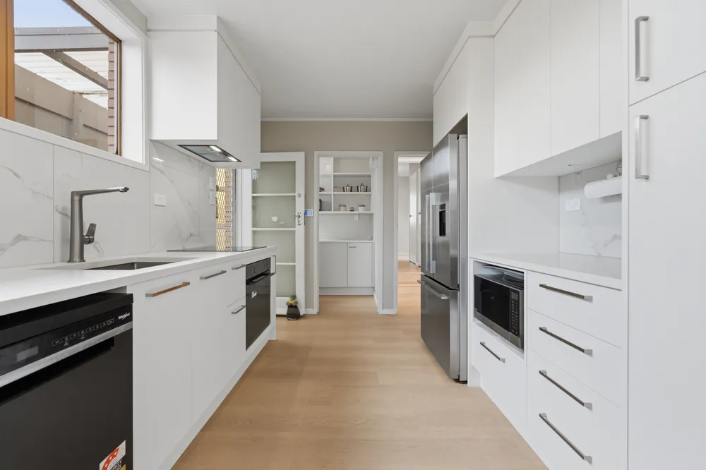 Photos of 9 Claresholm Place
