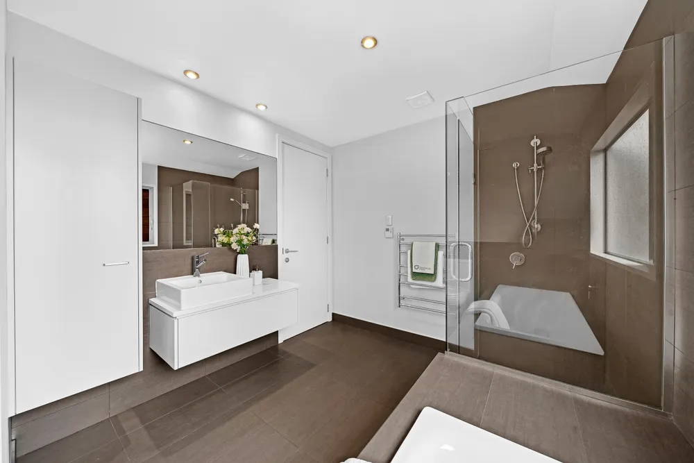 Photos of 36A Turama Road