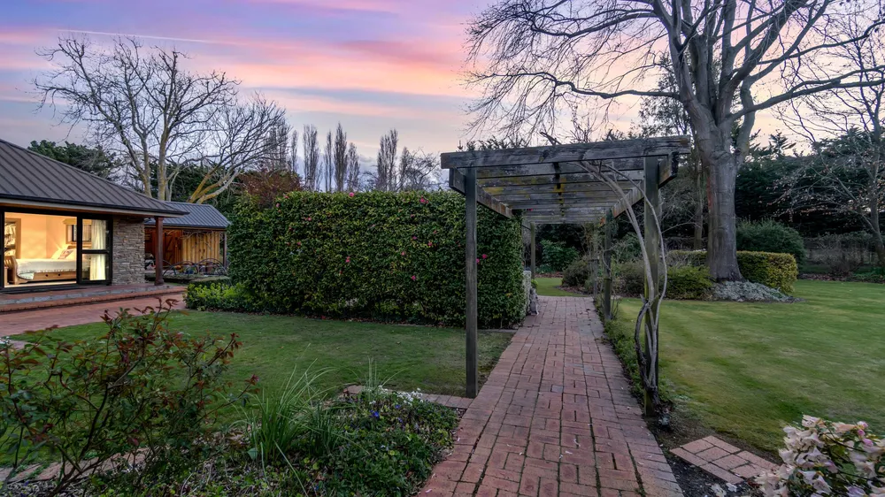 Photos of 189 O'Roarkes Road