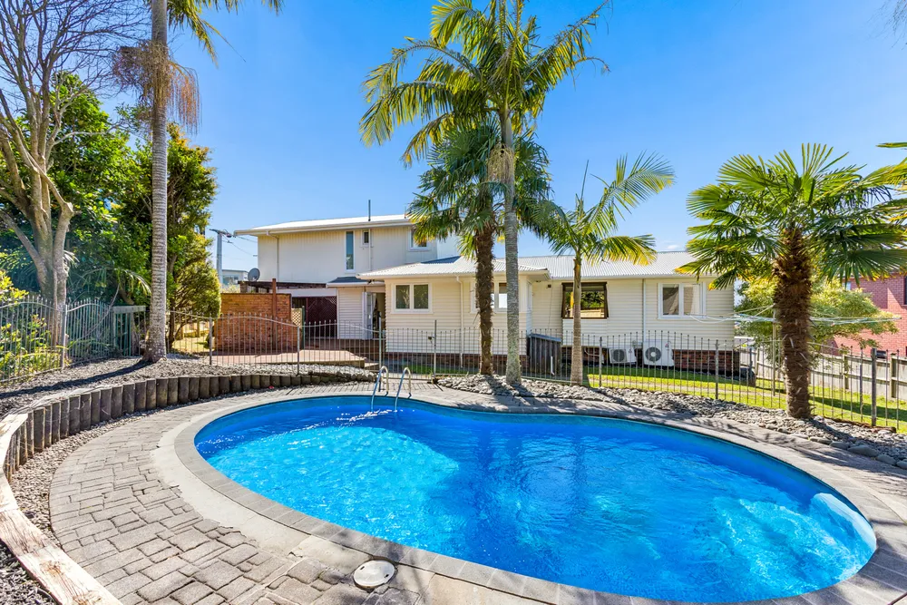 Photos of 1 Crystal Avenue