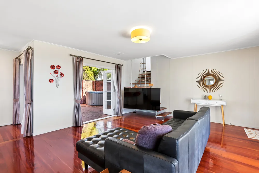 Photos of 1 Crystal Avenue