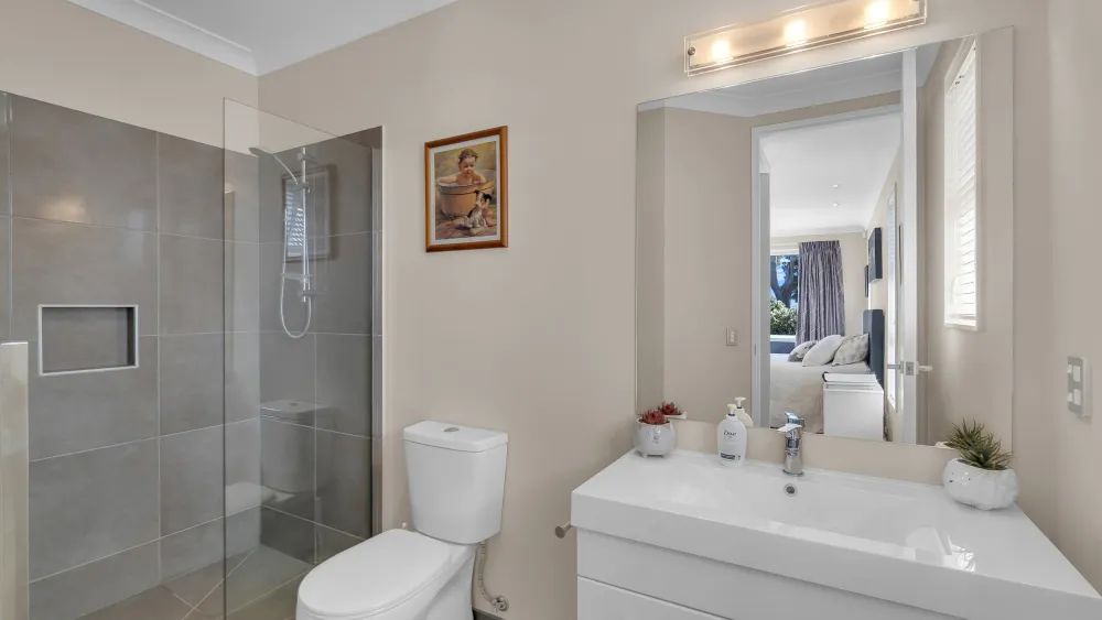 Photos of 29 Hemingway Place