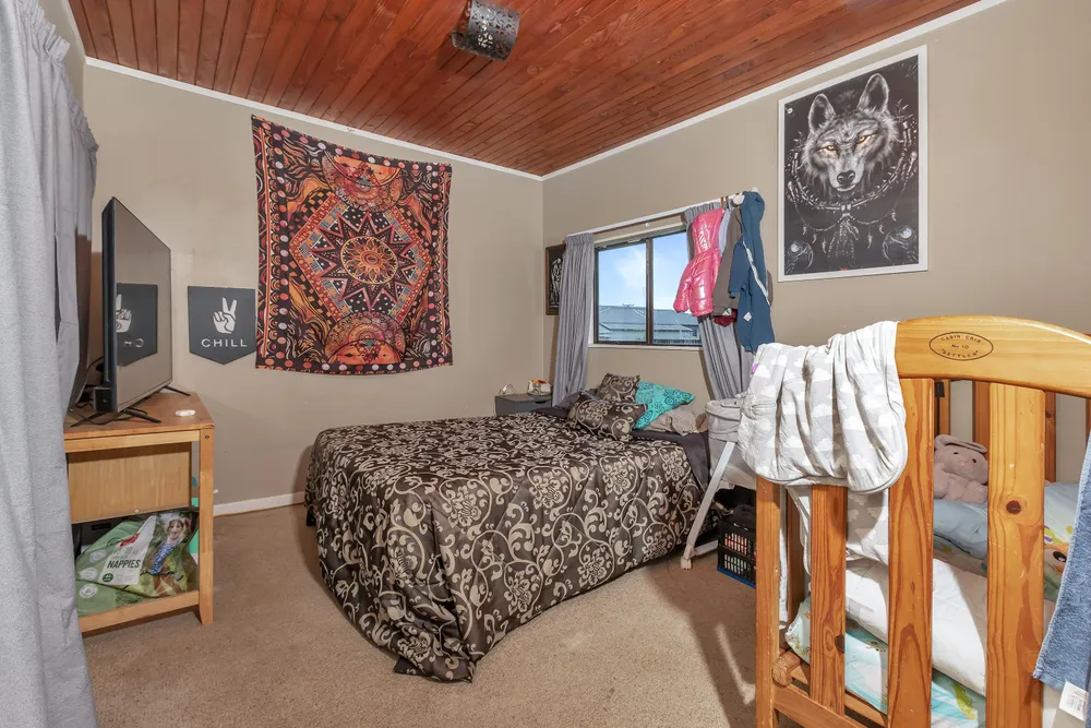 Photos of 2 Valley Road