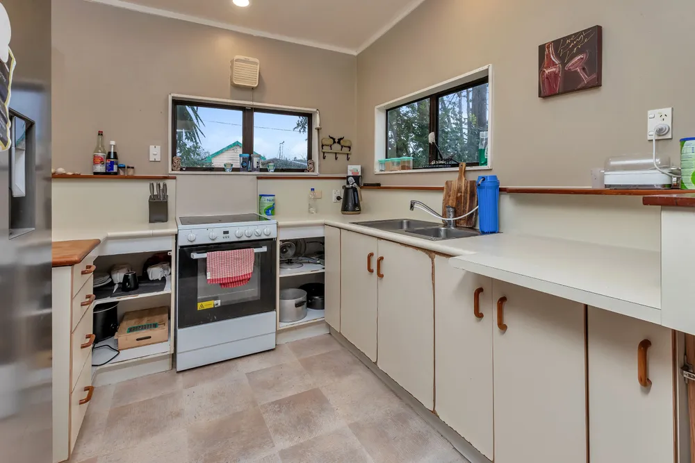 Photos of 2 Valley Road