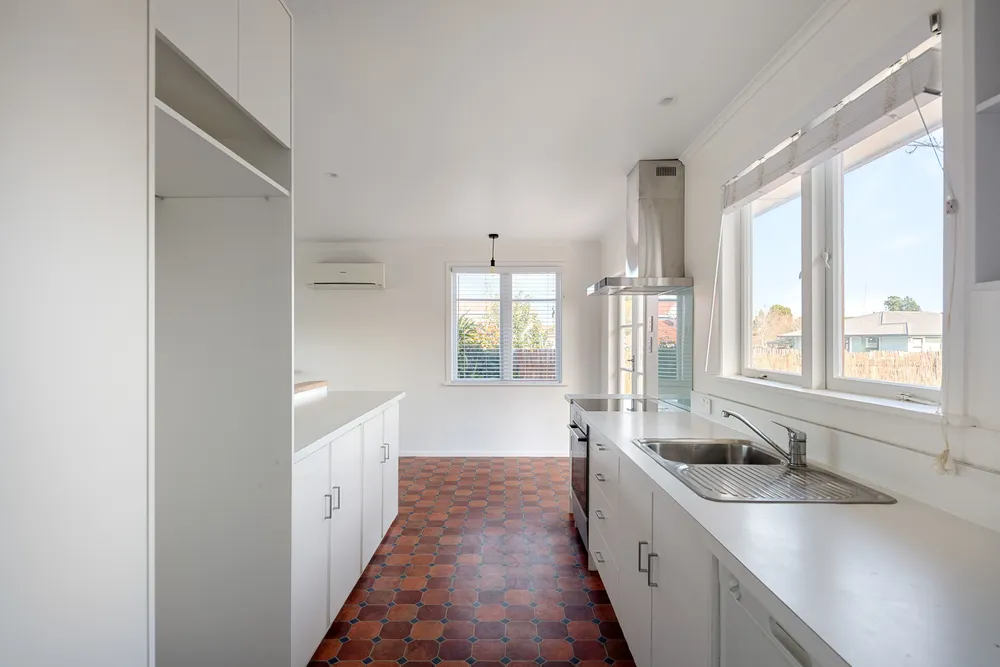 Photos of 6 Devery Street