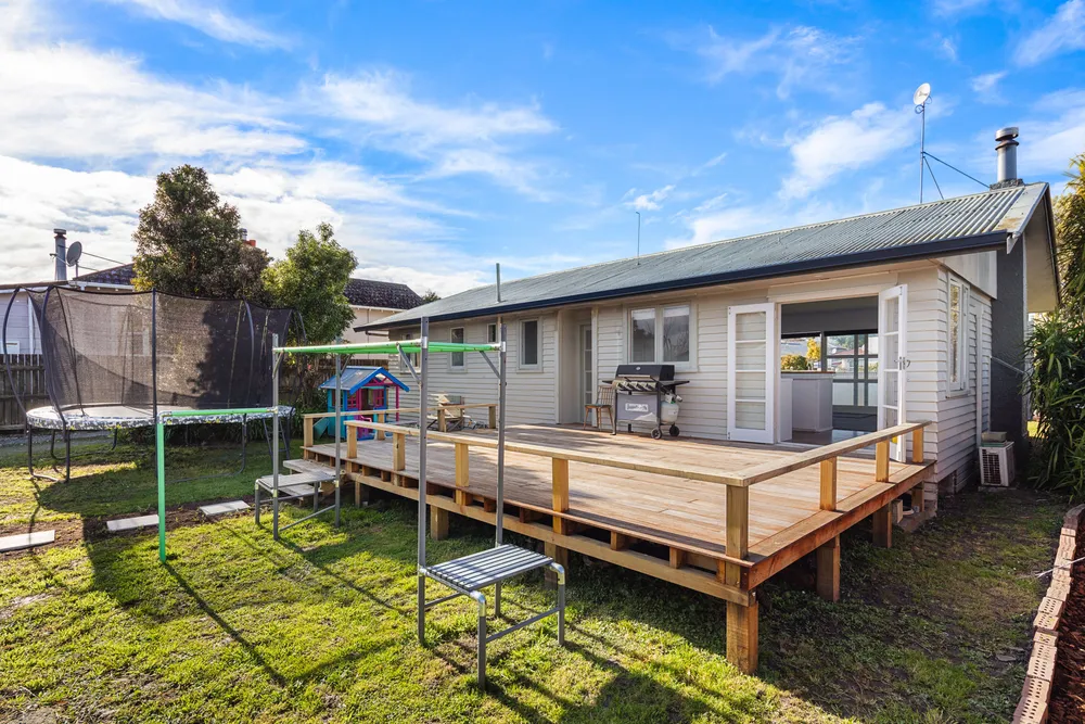 Photos of 6 Devery Street
