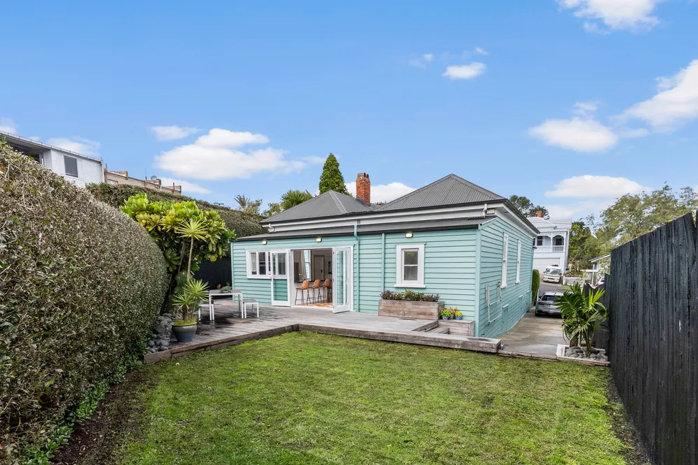 Photos of 5 Jessel Street