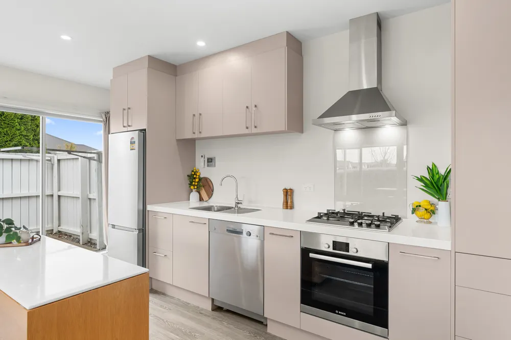 Photos of 70 Kittyhawk Avenue