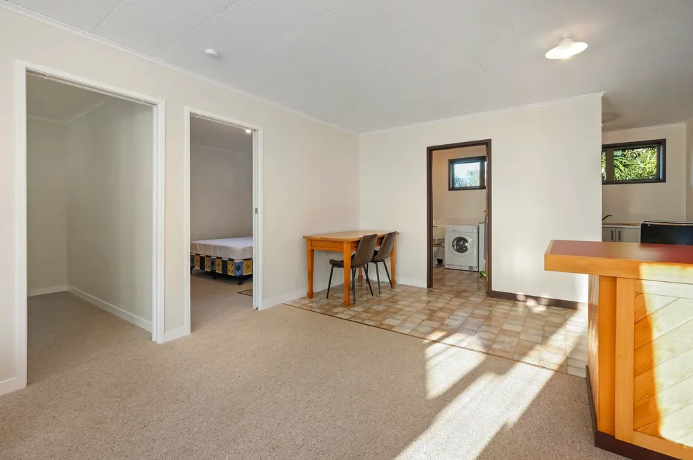 Photos of 20 Lysnar Street