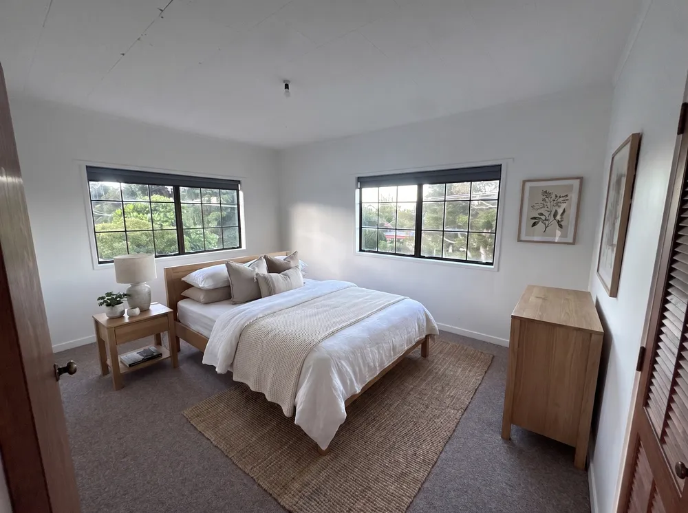 Photos of 20 Lysnar Street