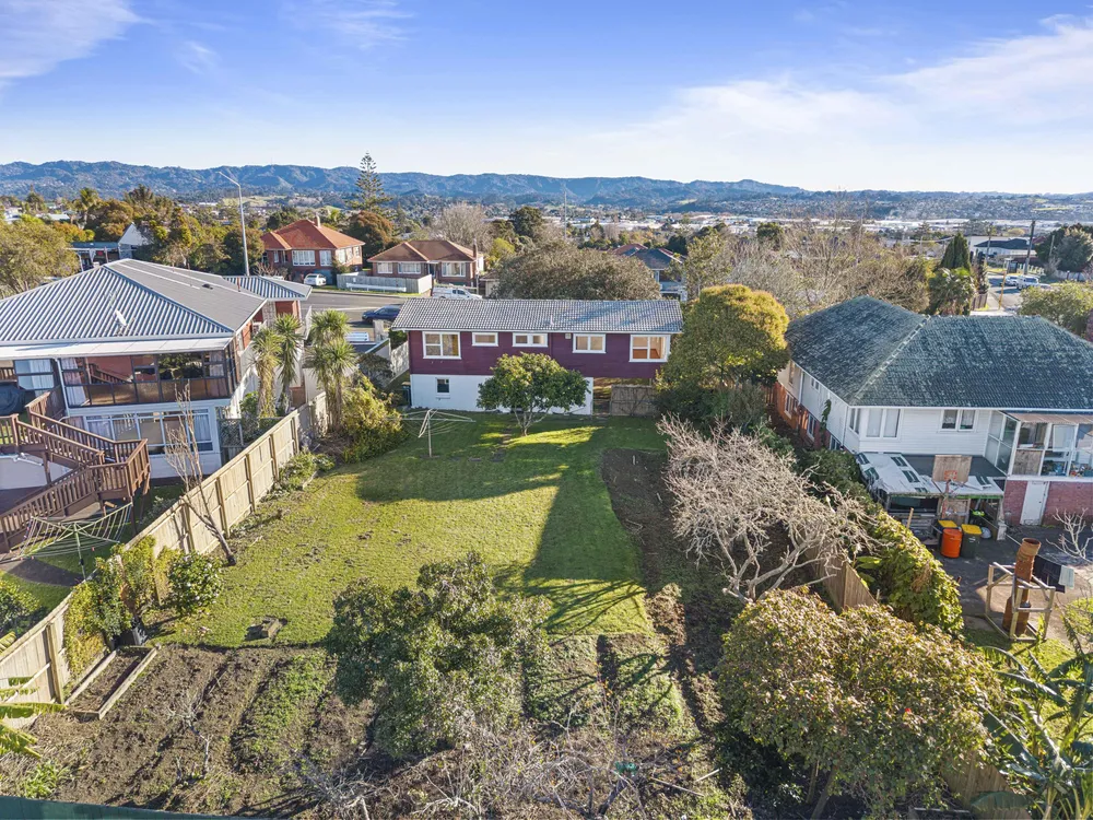 Photos of 4257 Great North Road