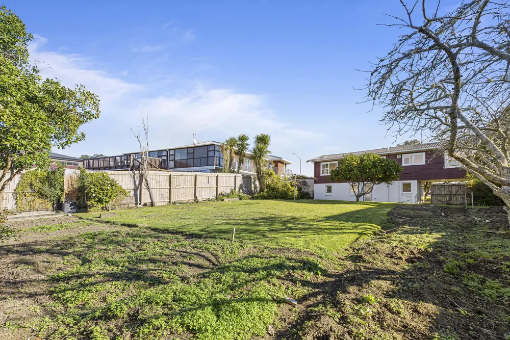 Photos of 4257 Great North Road