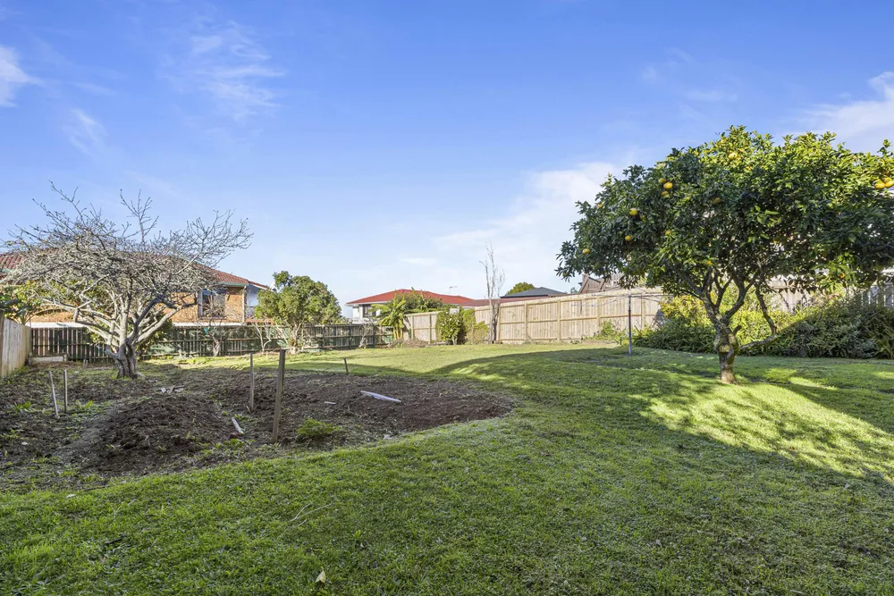 Photos of 4257 Great North Road