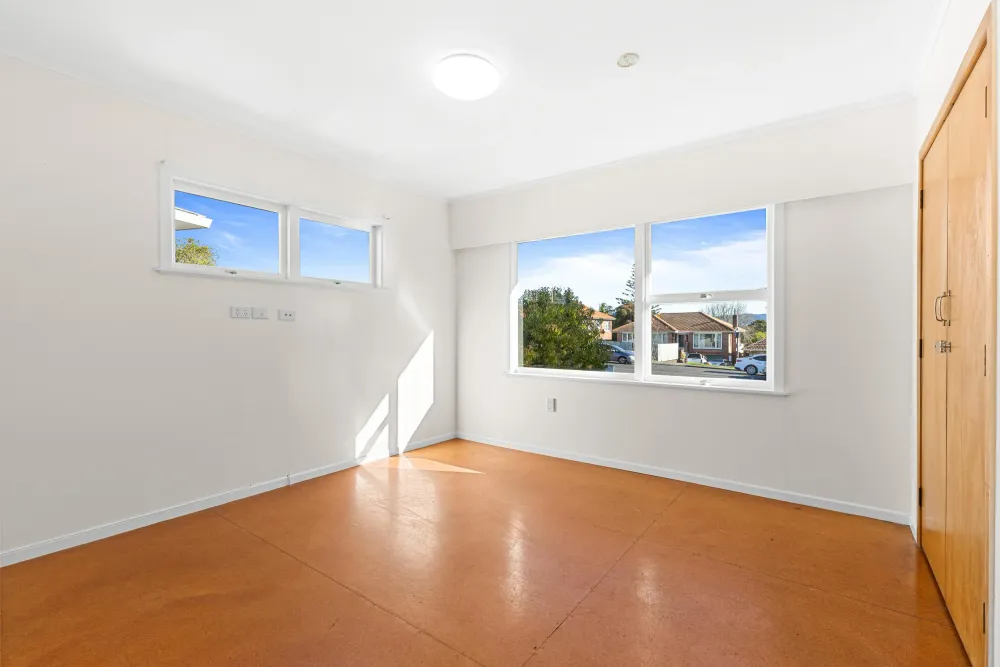 Photos of 4257 Great North Road