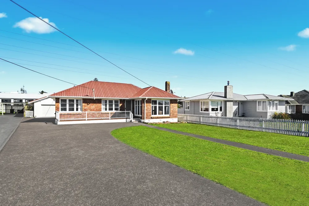 Photos of 6 Vera Road
