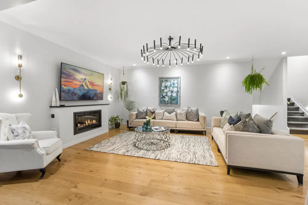 Photos of 6 Winhall Rise