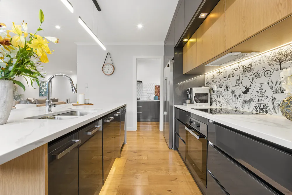 Photos of 6 Winhall Rise