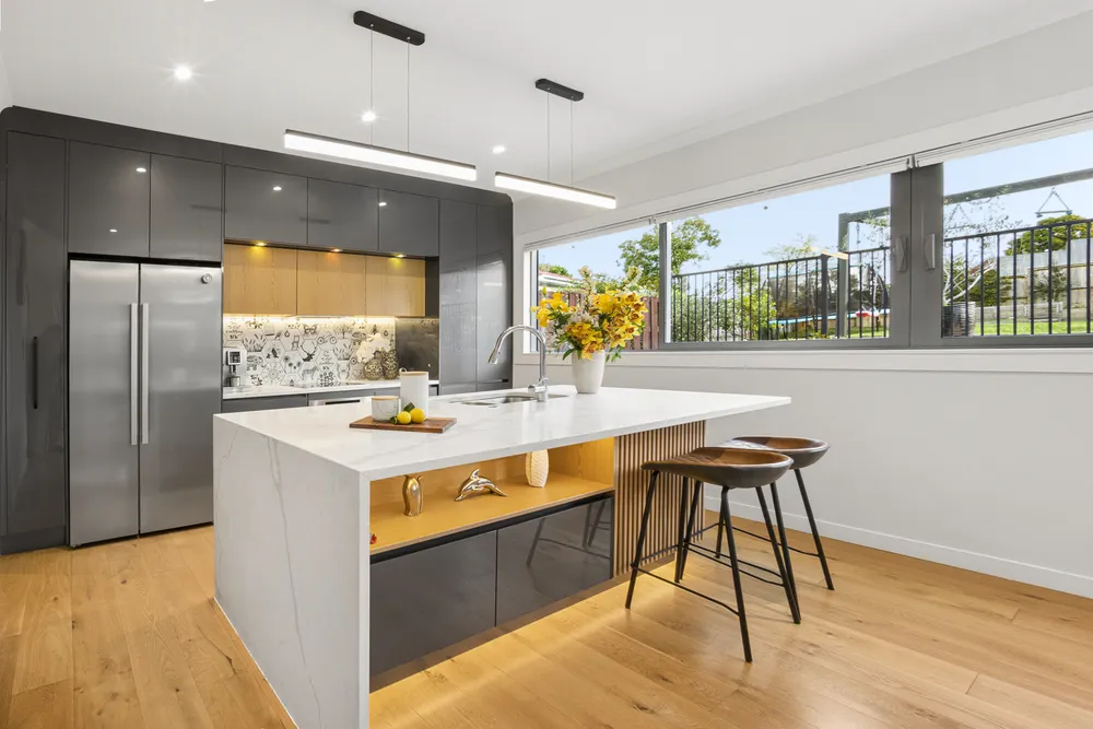 Photos of 6 Winhall Rise