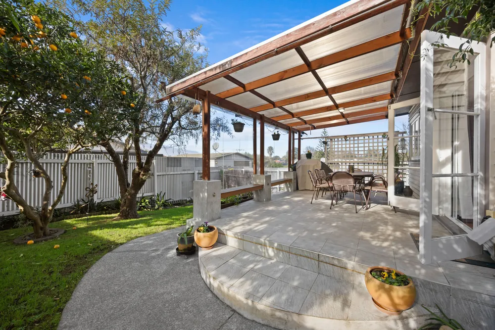 Photos of 30 Meadow Street