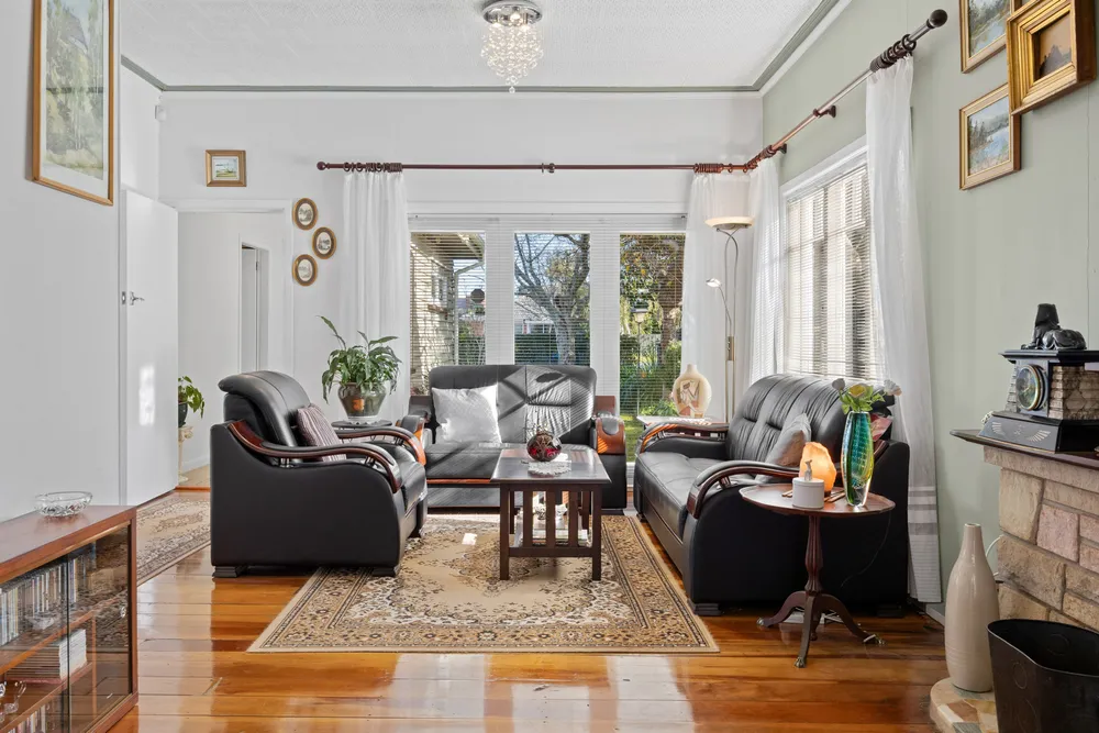 Photos of 30 Meadow Street