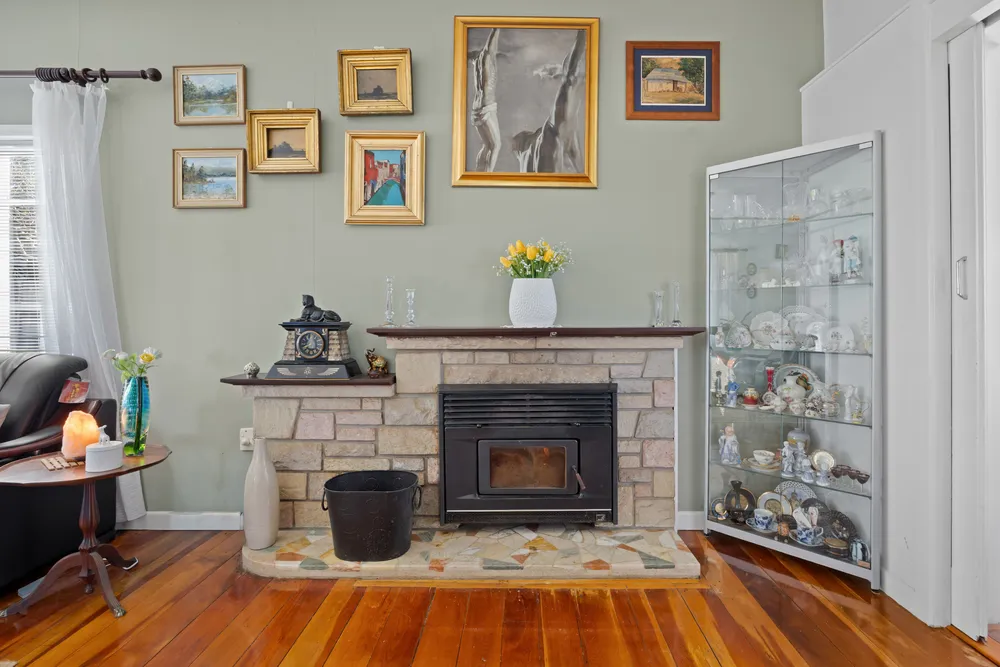 Photos of 30 Meadow Street