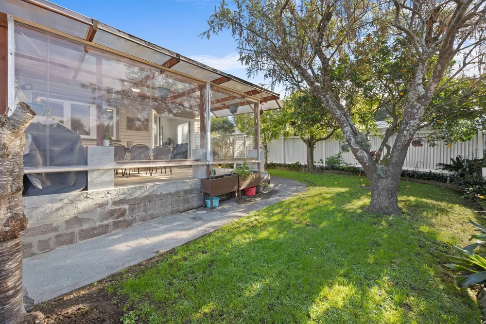 Photos of 30 Meadow Street