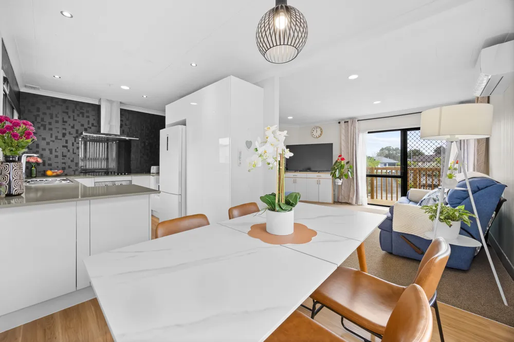 Photos of 54 Meadowood Drive