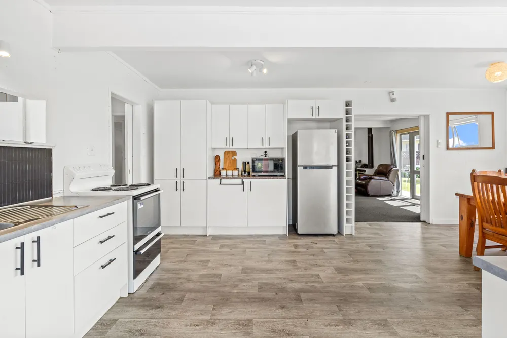 Photos of 54 Denby Crescent