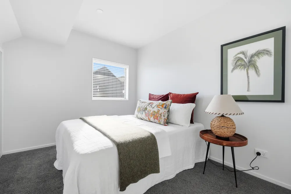 Photos of 31 Oxley Avenue
