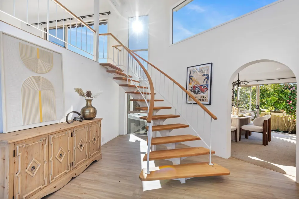 Photos of 825 Beach Road