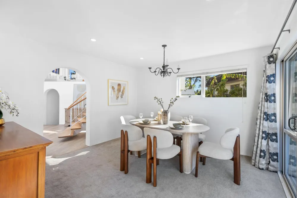 Photos of 825 Beach Road
