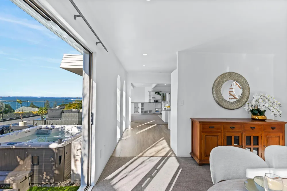 Photos of 825 Beach Road
