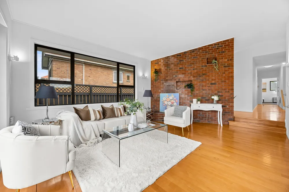 Photos of 100 Ruawai Road