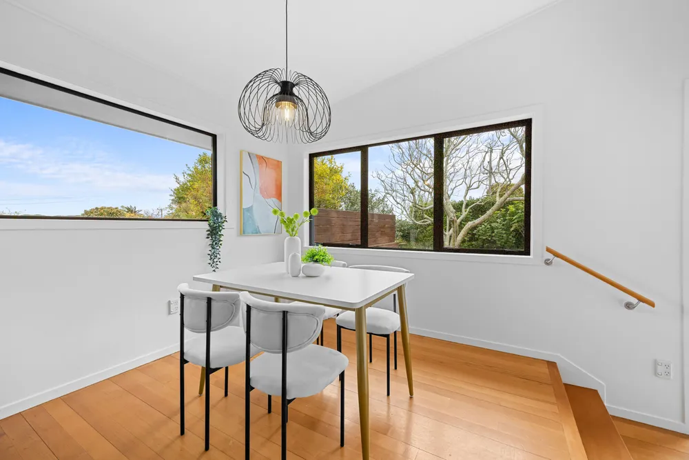 Photos of 100 Ruawai Road