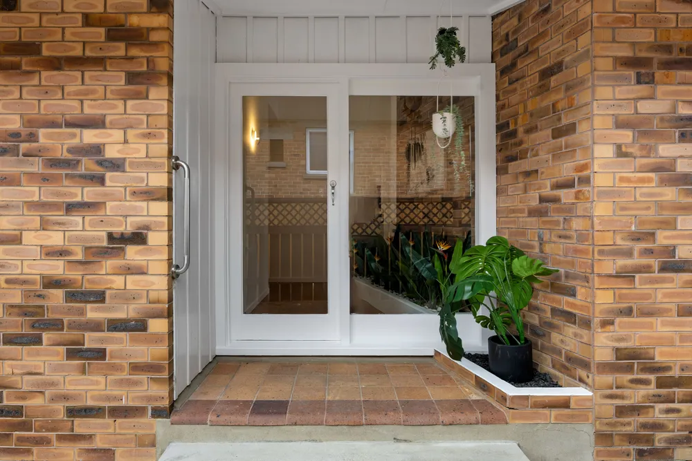 Photos of 100 Ruawai Road