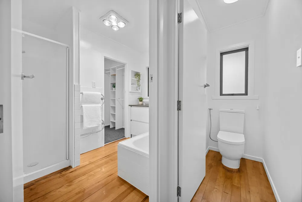 Photos of 100 Ruawai Road