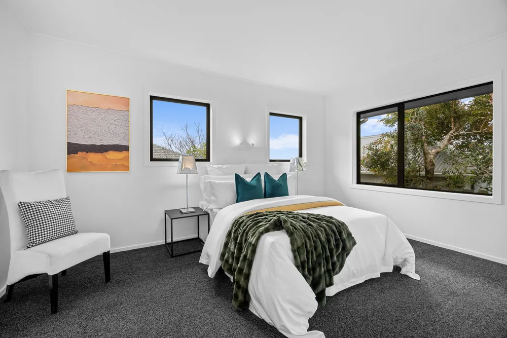 Photos of 100 Ruawai Road