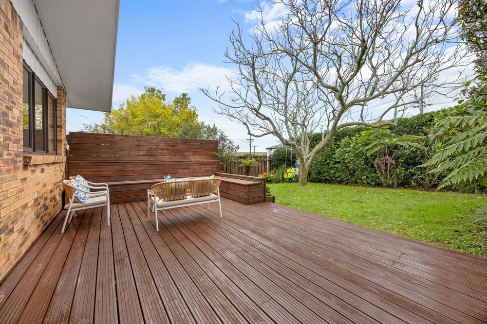 Photos of 100 Ruawai Road