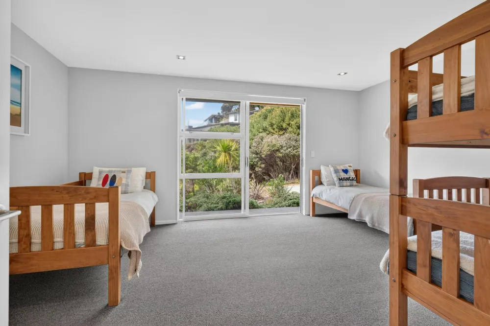 Photos of 17 Surf Road