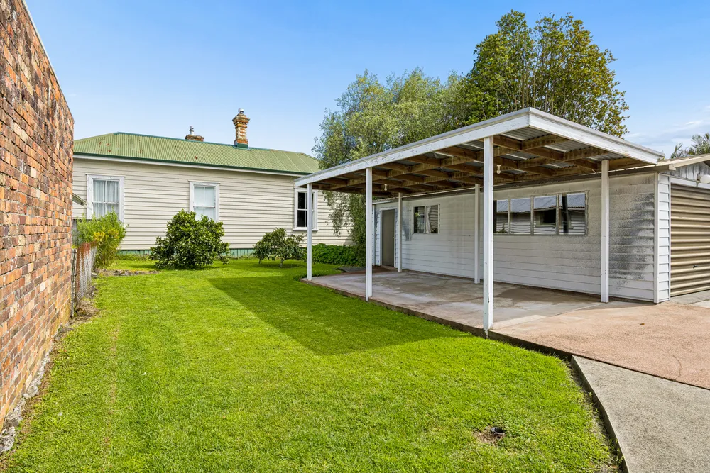 Photos of 5 Kenyon Avenue