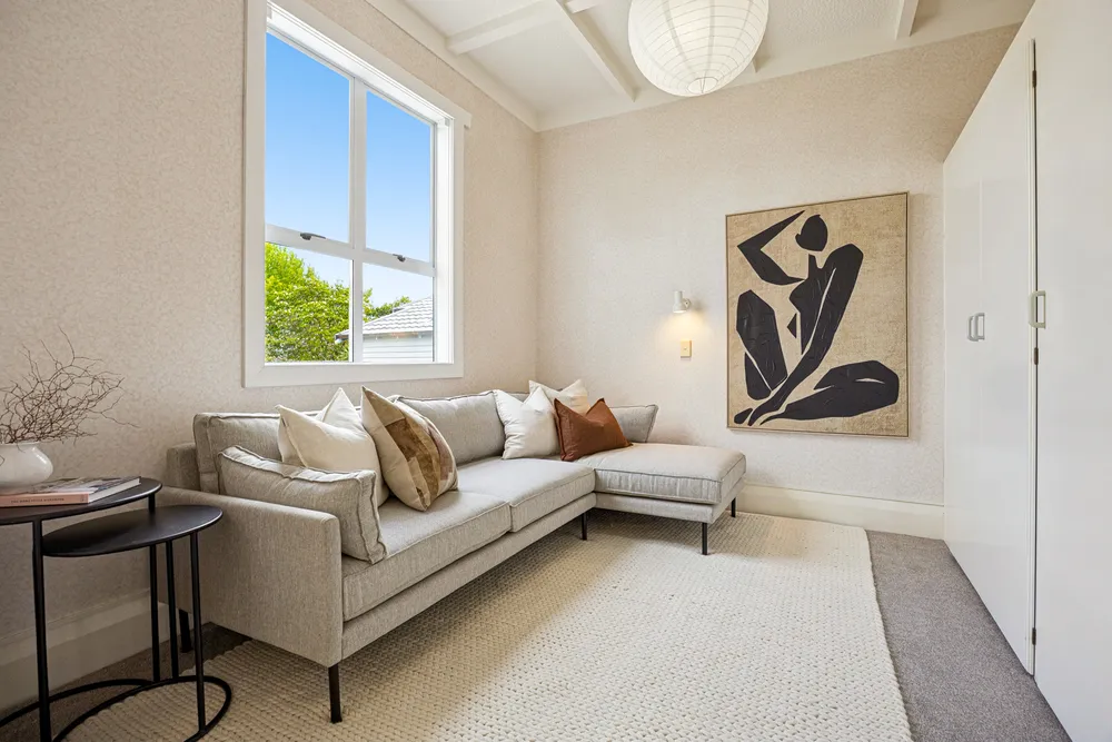 Photos of 5 Kenyon Avenue