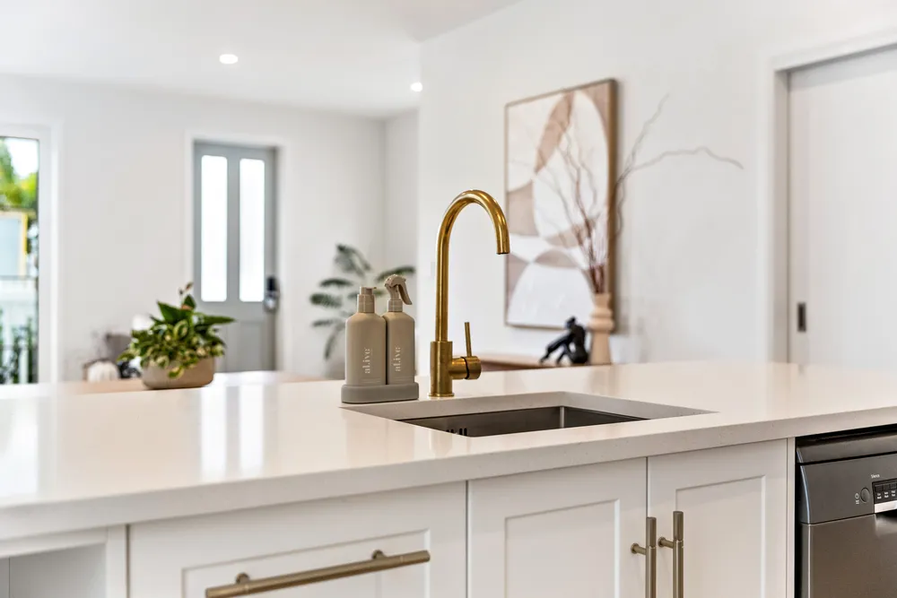 Photos of 240 Rangatira Road