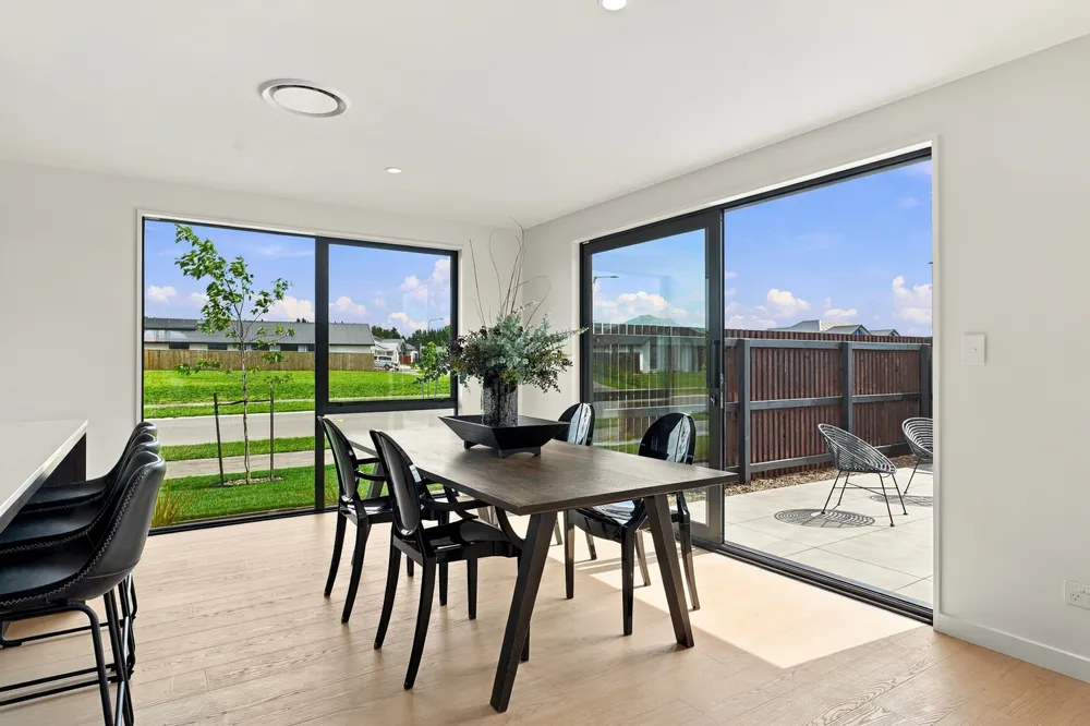 Photos of 135 Ridgeland Way