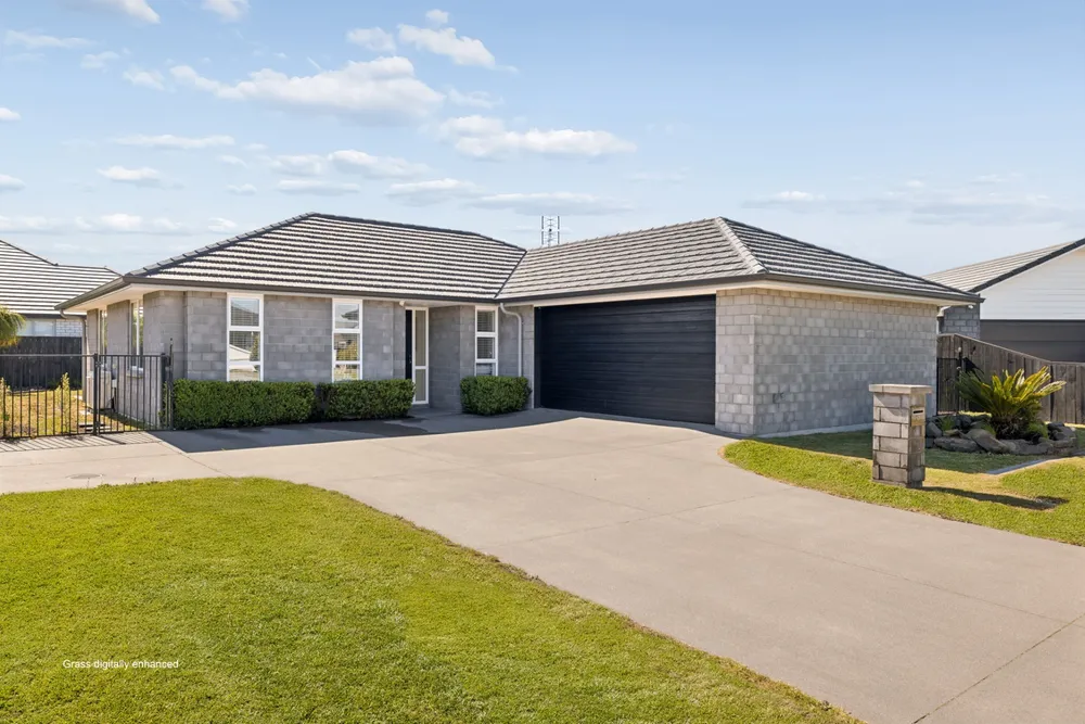 Photos of 10 Te Kio Crescent