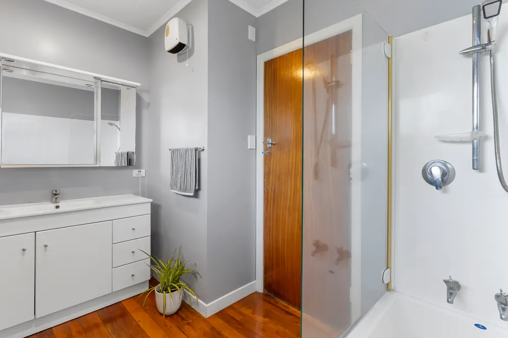 Photos of 68 Raleigh Road
