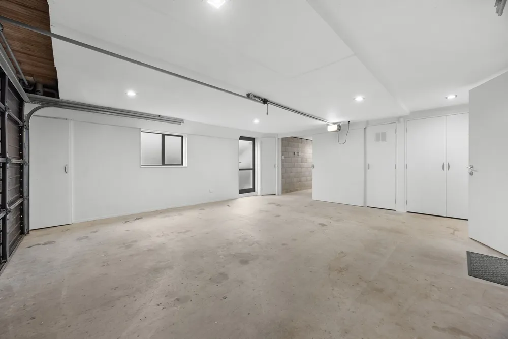 Photos of 17 Debron Avenue