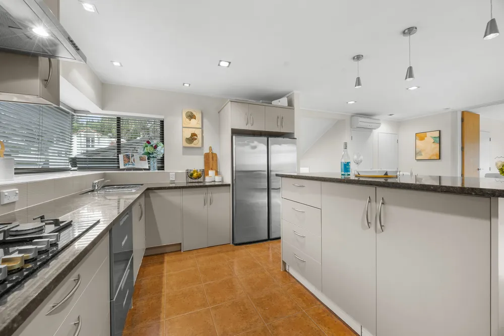 Photos of 17 Debron Avenue